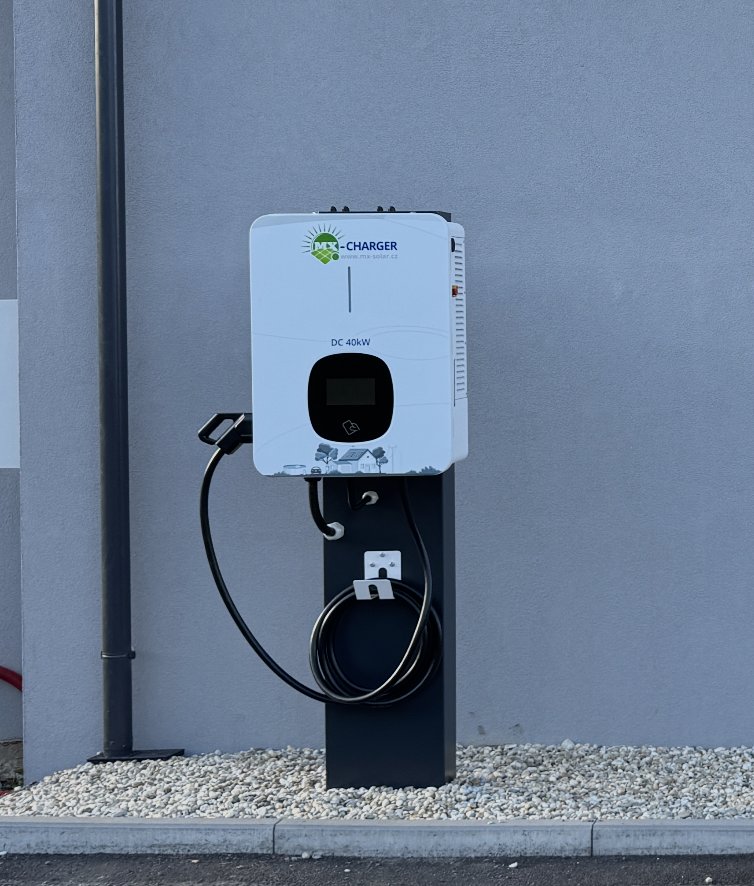 DC rychlonabíjecí stanice elektromobilů